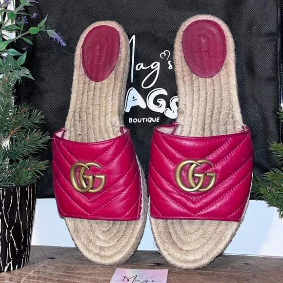 Gucci: GG Marmont Sandals Pilar Leather Espadrille Double Logo Sliders - Picture 6 of 15